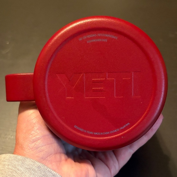 YETI Maroon Mug with Handle - Picture 2 of 4